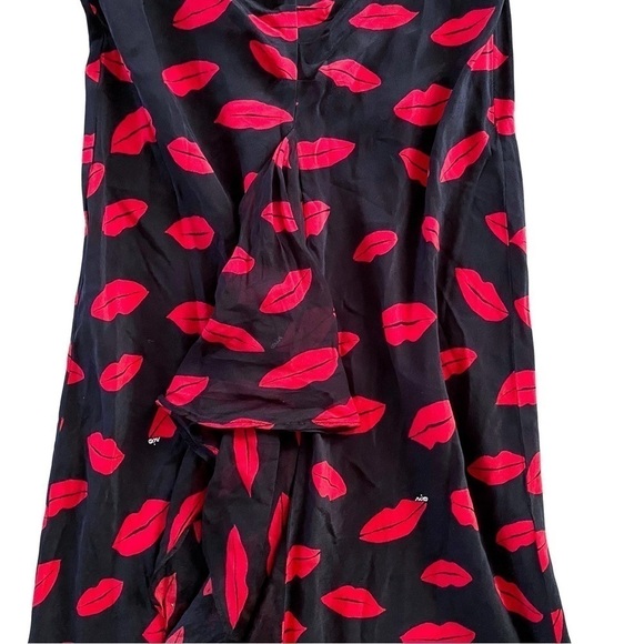 Rixo Dress Rose Kiss Cutout Ruffled Ruched Midi Valentines Red Lips XS 4 GUC - Picture 4 of 13